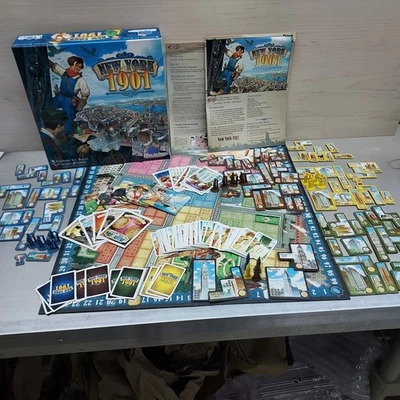 New York 1901 Building Manhattan Skyscrapers Board Game Complete - Image 1 of 4