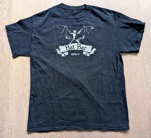 Bat Bar Austin Texas T-Shirt Gr. L Tourist Tavern Sammlerstück Memorabilia - Bild 1 von 13