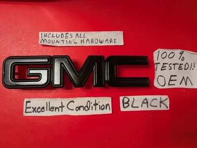 ✅OEM 01-06 GMC YUKON SIERRA YUKON XL EMBLEM FRONT GRILLE GRILL 15706 323 BLACK - Image 1 of 4