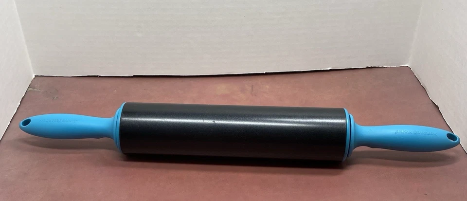 Nordic Ware 10 inch Non-Stick Heavy Rolling Pin Professional Baking Made In USA - Image 1 of 4