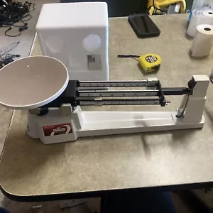 Ohaus 750-S0 Triple Beam Scale, Cap. 610g, Res. 0.1g, Platform 152m - Picture 1 of 7