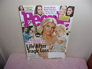 PEOPLE  MAGAZINE.". WINDOWED BY COVID-19...AMANDA KLOOTS ... " NOVEMBE 2,   2020 - Imagen 1 de 4