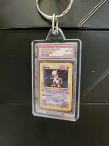 NOVELTY KEYCHAIN Mewtwo Pokemon Shadow less (NOT ACTUAL CARD,GAG GIFT) - Picture 1 of 2