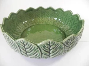 Tazón para servir hojas grandes Bordallo Pinheiro 11 1/4 ancho - Imagen 1 de 1