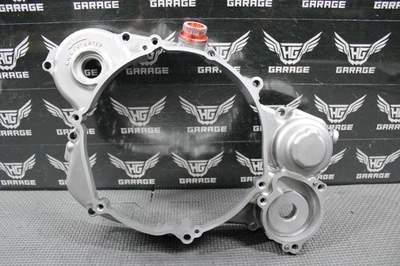 2002 2003 KAWASAKI KX250 OEM RIGHT CRANK CASE INNER CLUTCH COVER 14032-0046 NICE - Image 1 of 4