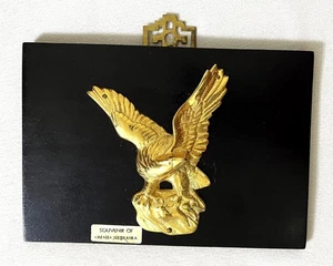 GOLD PLATED EAGLE ON BLACK WOOD PLAQUE SOUVENIR OF OMAHA NEBRASKA 7"X5" VTG - Picture 1 of 3