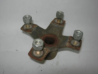 04-08 SUZUKI LT-Z250 LTZ250 LTZ 250 LEFT REAR WHEEL AXLE HUB 64110-21G20-019 - Image 1 of 3