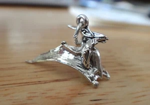 Dije dinosaurio pterodáctilo pájaro prehistórico 3D 15x20x18 mm plata esterlina - Imagen 1 de 6