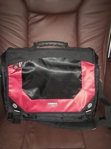 OGIO Laptop Messenger Bag Rot Guter Zustand Mehrere Taschen Gut Verarbeitet �� - Bild 1 von 5