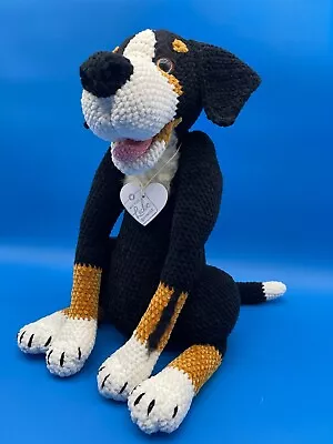 Häkeltier Kuscheltier Häkelarbeit Amigurumi gehäkelter  Berna Sennen Hund - Bild 1 von 4