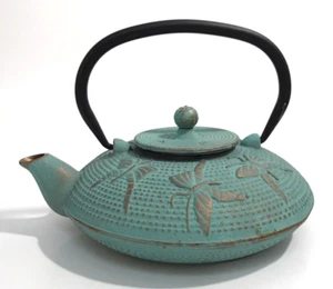 Cast Iron Tea Pot Japanese Beaded Teal with Stylized Gold Butterflies Vintage - Picture 1 of 17