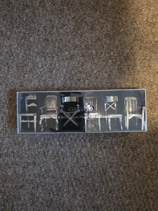 Orchidee 6 versilberte Tischkartenhalter - Stühle - Bild 1 von 6