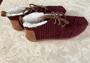 Toms Damen-Stiefelette Größe 9,5 rot schwarz weiß kariert Chukka Boto - Bild 1 von 13