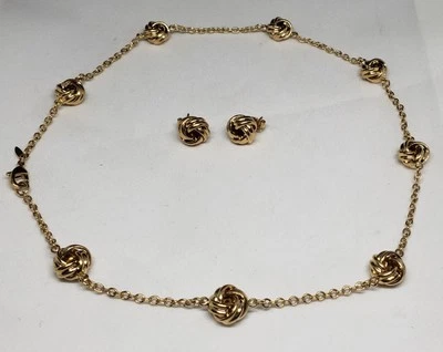 雅芳 Love Knot 项链和穿孔耳环 Goldtone 16" + 扩展器套装 SP Mark  — 第 1/4 张图片