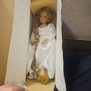 Ashton Drake Rapunzel Braut 14" Porzellan Puppe, 1998, Gaby Rademann #3101A Zertifikat - Bild 1 von 19