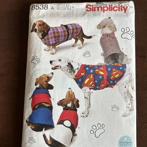 Simplicity Patterns 8538Dog Coats In 3 Sizes S-M-L - Picture 1 of 3