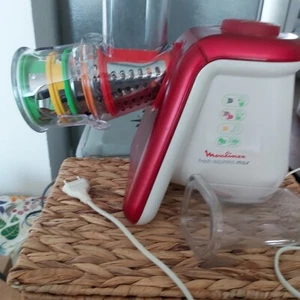 Gemüsereibe Moulinex fresh express mit 4 verschiedenen Reiben, gebraucht - Bild 1 von 4
