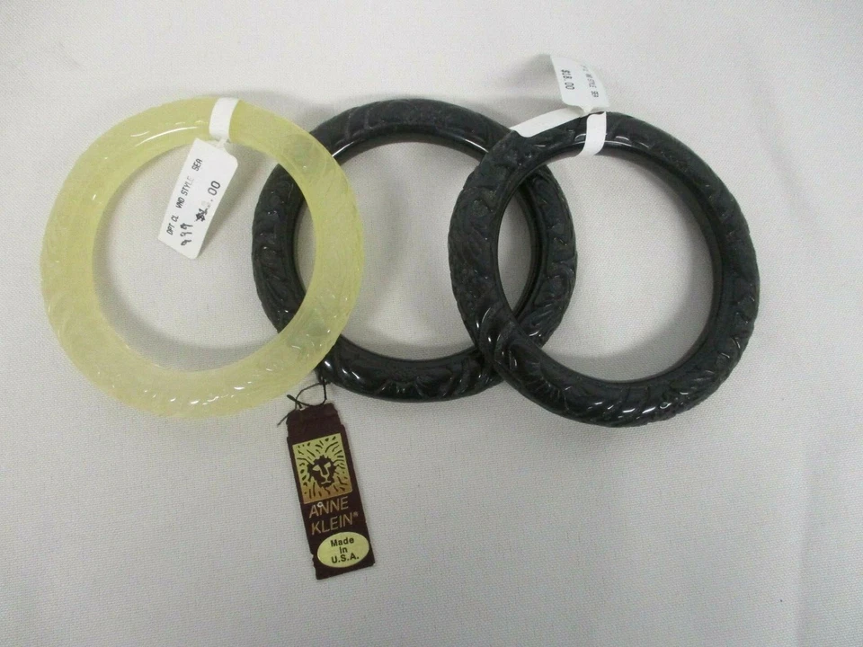 3 PULSERAS BRAZALETE LUCITE FLORALES TALLADAS NEGRAS Y OPACAS ANNE KLEIN DE COLECCIÓN ¡NUEVAS! ¡NUEVO! Foto 1 de 4
