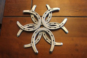 Horseshoe snowflake  - Picture 1 of 3