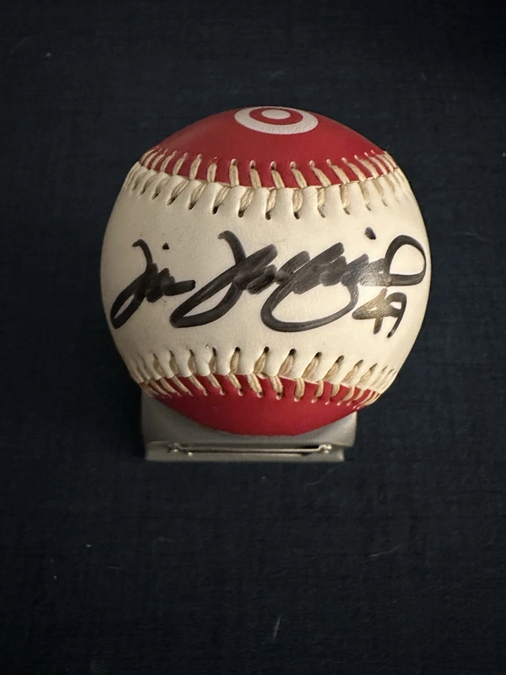 Бейсбольный мяч с автографом Тима Уэйкфилда - Изображение 1 из 3