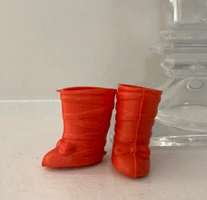 De colección Remco FINGER DING Muñecas BETTY BALLERINA Botas Rojas SOLO - Imagen 1 de 6