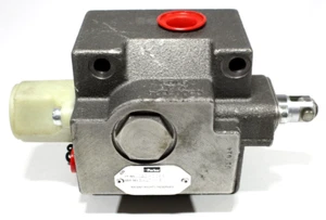 Parker 3/4 Decel (Deceleration) Valve 130-0052 - Picture 1 of 11