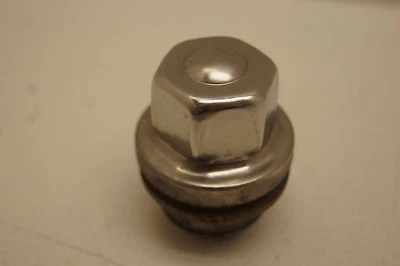 2004 Land Rover Discovery pneu sobressalente roda porcas parafuso.. - Imagem 1 de 4