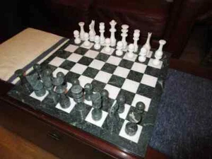 Marble Alabaster Green & White Chess Board Set with Elegance Chess Pieces - Picture 1 of 9