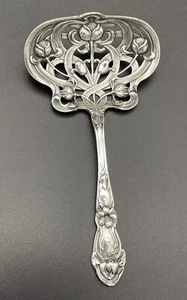 Watson Lily / cucchiaio Bon Bon Bon traforato in argento sterling floreale - Foto 1 di 12