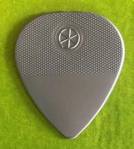 Vintage Syn-Tor pre-G&G Mel Bay Guitar Pick Silver NOS 1960's - Picture 1 of 2