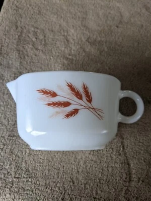 PYREX WHEAT PATTERN GRAVY BOAT ONLY NO UNDERPLATE GENTLY USED FREE USA SHIPPING - Image 1 of 4