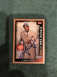 2009-10 Fleer Alexis Ajinca Rookie #220 RC autografo firmato a mano - Foto 1 di 2