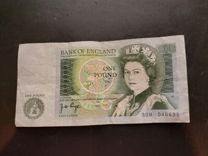 ENGLAND 1 POUND 1970s Is Queen Elizabeth II QEII 6695 - Picture 1 of 1