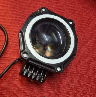 Faretto LED supplementare fendinebbia moto 20w con doppia funzione nuovo - Immagine 1 di 4