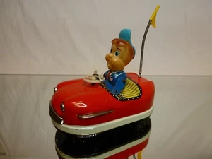 KO JAPAN VINTAGE BUMPER CAR with BOY FIGURE - RED L14.5cm RARE - WINDUP - GOOD - Picture 1 of 9