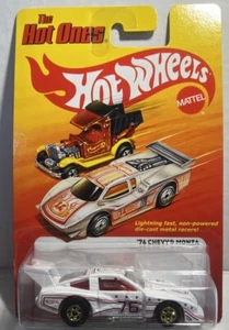 Hot Wheels 2012 Hot Ones '76 Chevy Monza - Bianco - Oro Ruote Base - Foto 1 di 3