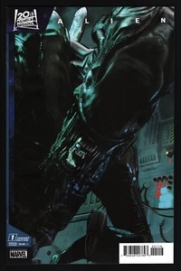 Alien #1 Mike Mayhew variante 1:25 casi nuevo - Imagen 1 de 2