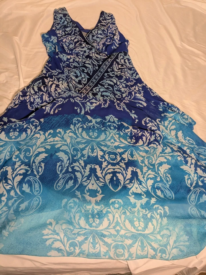 Rabbit Rabbit Rabbit Designs Women's Long Lovely Floral Flowy Blue Dress Size 14 - Image 1 of 4
