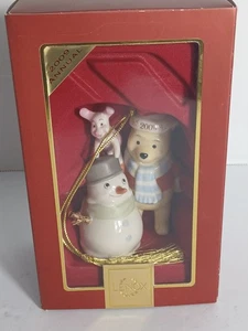 Lenox 2009 Anual Pooh's Frosty Friend Ornamento Winnie the Pooh Muñeco de Nieve Navidad CL3 - Imagen 1 de 10