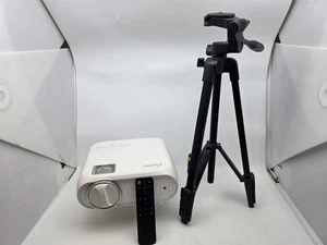 Elephas Mikroprojektor mit Ständer Fernbedienung weiß Film Nacht Gaming Präsentationen - Bild 1 von 6