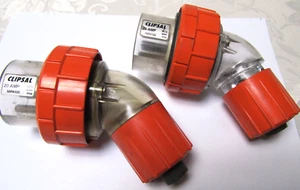 2 X CLIPSAL 56PA520  ANGLED SOCKET PLUG  5 PIN 20A 500V 50Hz UNUSED - Picture 1 of 6