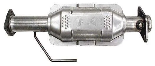 Convertidor catalítico de ajuste directo Eastern Catalytic para Jeep Wrangler Foto 1 de 1