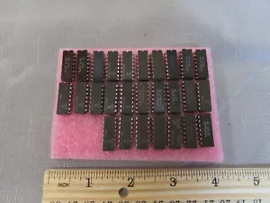 28 Pieces -- 7400 Series Ceramic Cerdip DIP TTL IC's - Picture 1 of 2