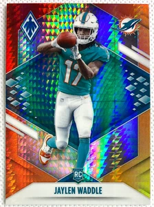 2021 Panini Phoenix Jaylen Waddle novato Fire Burst radiocontrol #106 Miami Dolphins - Imagen 1 de 2