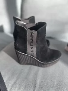 Calvin Klein Wedge Boots Size 37eu/4uk - Picture 1 of 8