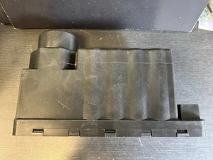 96-97 MERCEDEZ BENZ C-CLASS Lock Vacuum Pump 2028001848 - Picture 1 of 3