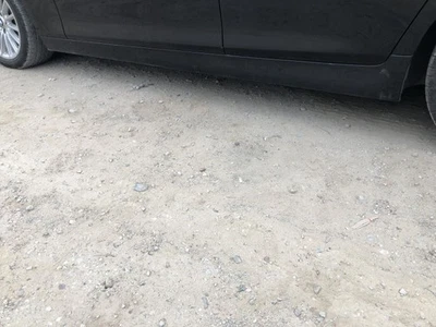 BMW 535i 2012 panel basculante inferior faldón moldeado 875275 Foto 1 de 4