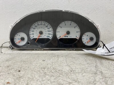 Dodge Caravan 2005 velocímetro con medidores de tacómetro panel de instrumentos blanco Foto 1 de 4