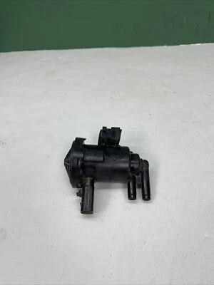 Chrysler 300 2006-2010 2,7 L válvula de purga de bote de vapor de combustible OEM 222693 Foto 1 de 4