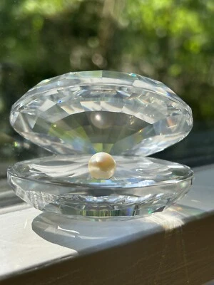 Swarovski Clam Figurine Shell Pearl Oyster No Box Swan Crystal Collectible Retir - Image 1 of 4